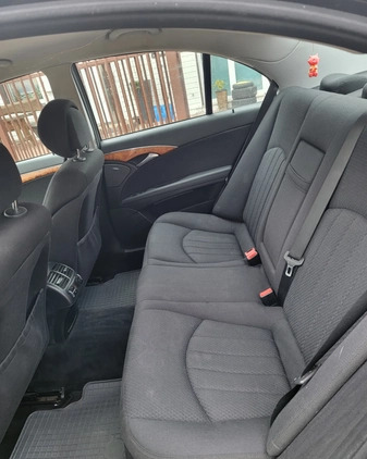 Mercedes-Benz Klasa E cena 18000 przebieg: 414692, rok produkcji 2006 z Tłuszcz małe 79